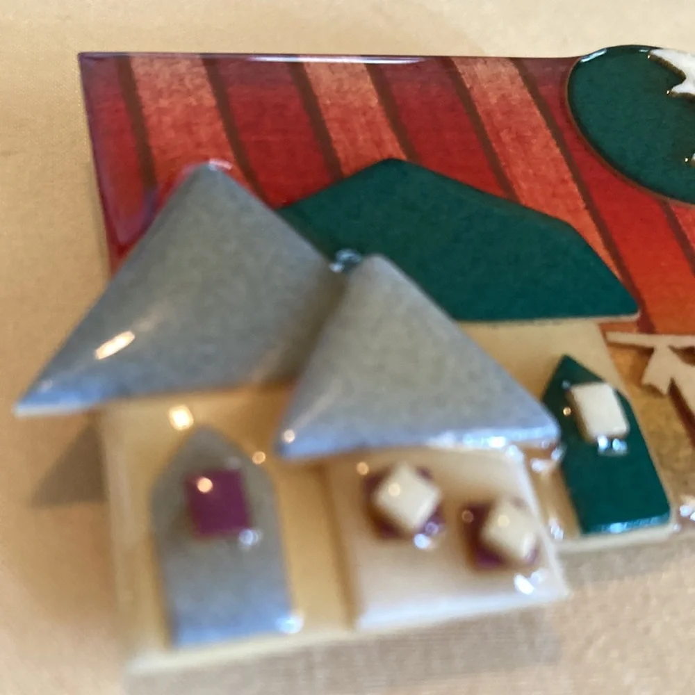 Lucinda house pin